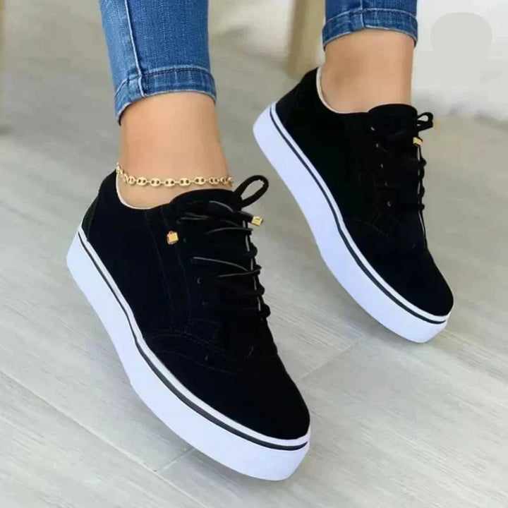 Clara | Classic Lace-Up Platform Sneakers