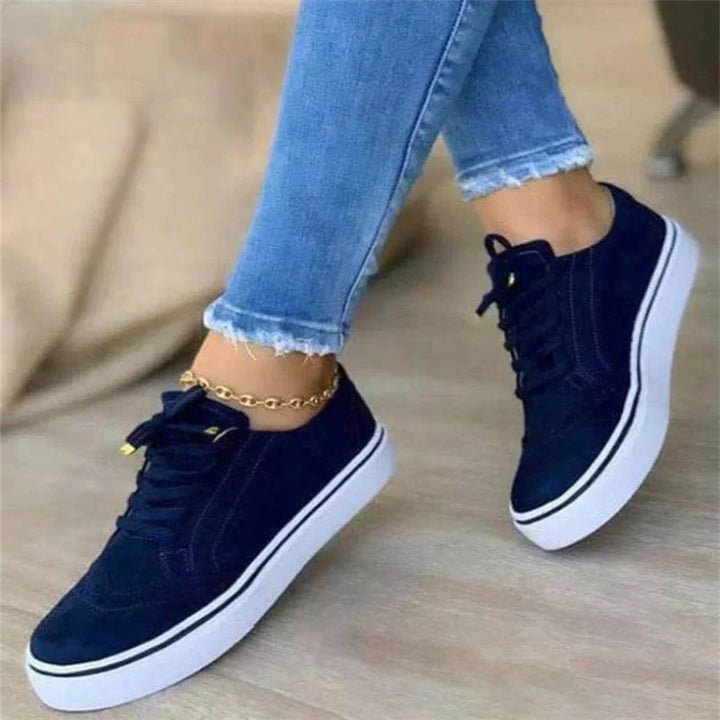 Clara | Classic Lace-Up Platform Sneakers