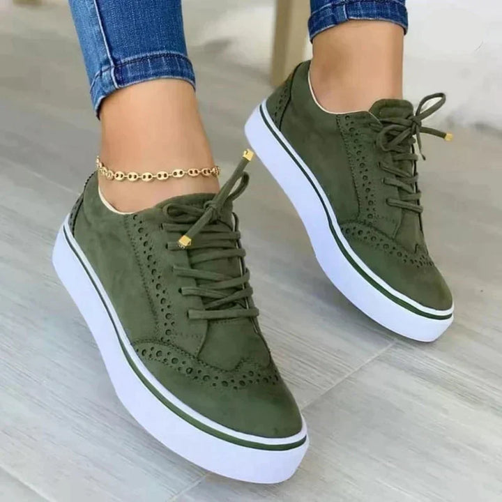 Clara | Classic Lace-Up Platform Sneakers