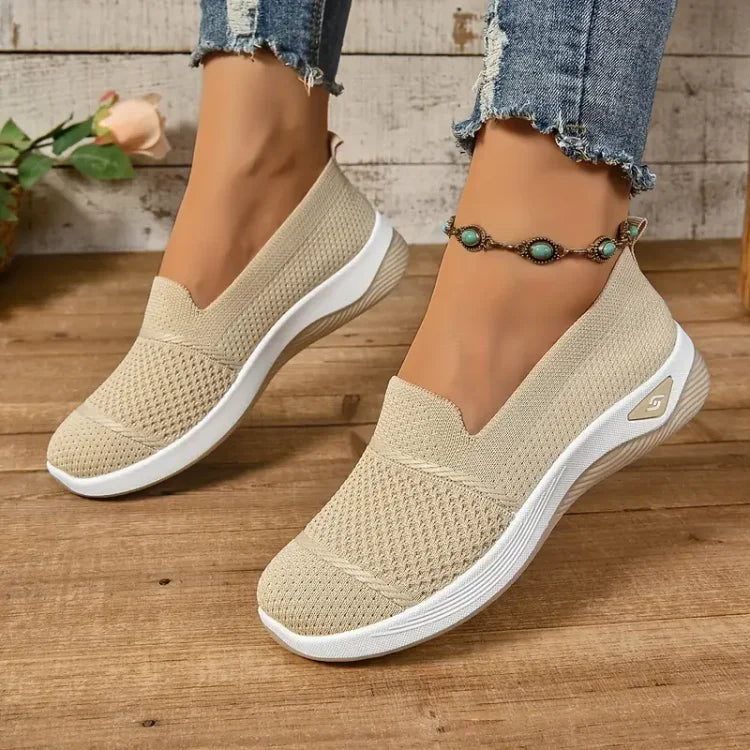 Gloria | Lightweight Comfort Slip-On