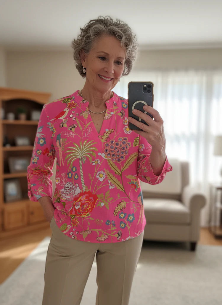 <p>CUSTOMERS LOVE OUR BOUTIQUE</p>